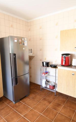 Casa à venda com 258m², 4 quartos e 2 vagasCozinha - Armários