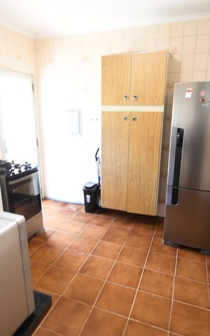 Casa à venda com 258m², 4 quartos e 2 vagasCozinha