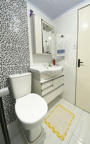 Casa à venda com 92m², 3 quartos e 1 vagaBanheiro