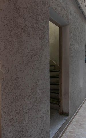 Casa à venda com 210m², 4 quartos e 2 vagas Casa à venda com 210m², 4 quartos e 2 vagasCorredor externo