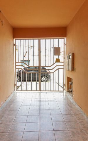 Casa à venda com 153m², 4 quartos e 1 vaga Casa à venda com 153m², 4 quartos e 1 vagaGaragem Casa 1