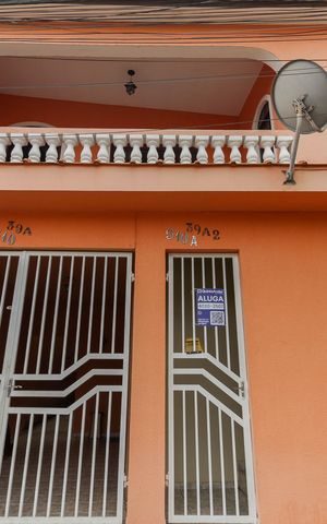 Casa à venda com 153m², 4 quartos e 1 vaga Casa à venda com 153m², 4 quartos e 1 vagaFachada
