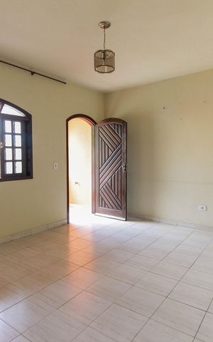 Casa à venda com 153m², 4 quartos e 1 vaga Casa à venda com 153m², 4 quartos e 1 vagaSala Casa 2