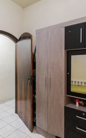 Casa à venda com 153m², 4 quartos e 1 vaga Casa à venda com 153m², 4 quartos e 1 vagaQuarto 2 Casa 1