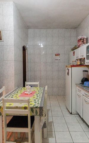 Casa à venda com 153m², 4 quartos e 1 vaga Casa à venda com 153m², 4 quartos e 1 vagaCozinha Casa 1