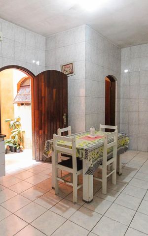 Casa à venda com 153m², 4 quartos e 1 vaga Casa à venda com 153m², 4 quartos e 1 vagaCozinha Casa 1