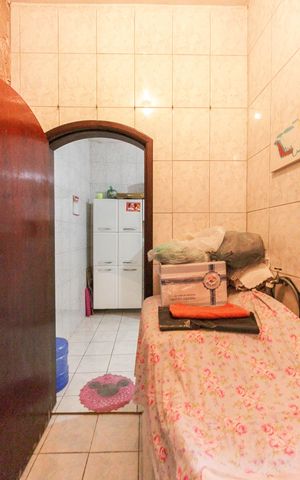 Casa à venda com 153m², 4 quartos e 1 vaga Casa à venda com 153m², 4 quartos e 1 vagaÁrea de Serviço Casa 1