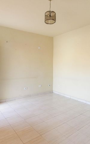Casa à venda com 153m², 4 quartos e 1 vaga Casa à venda com 153m², 4 quartos e 1 vagaSala Casa 2