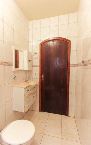 Casa à venda com 153m², 4 quartos e 1 vaga Casa à venda com 153m², 4 quartos e 1 vagaBanheiro Casa 2