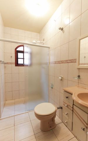 Casa à venda com 153m², 4 quartos e 1 vaga Casa à venda com 153m², 4 quartos e 1 vagaBanheiro Casa 2