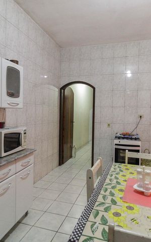 Casa à venda com 153m², 4 quartos e 1 vaga Casa à venda com 153m², 4 quartos e 1 vagaCozinha Casa 1