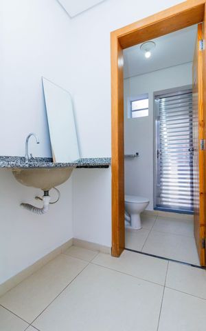 Casa para alugar com 165m², 4 quartos e 2 vagas Casa para alugar com 165m², 4 quartos e 2 vagasBanheiro 5
