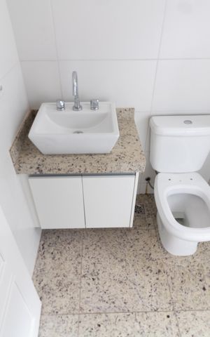Apartamento à venda com 82m², 3 quartos e 2 vagasBANHEIRO DA SUITE