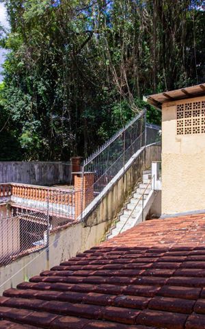 Casa à venda com 224m², 3 quartos e 3 vagas Casa à venda com 224m², 3 quartos e 3 vagasVista do Quarto 1