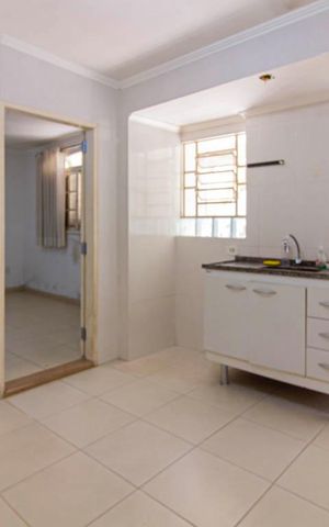 Casa à venda com 224m², 3 quartos e 3 vagas Casa à venda com 224m², 3 quartos e 3 vagasCozinha - Edícula
