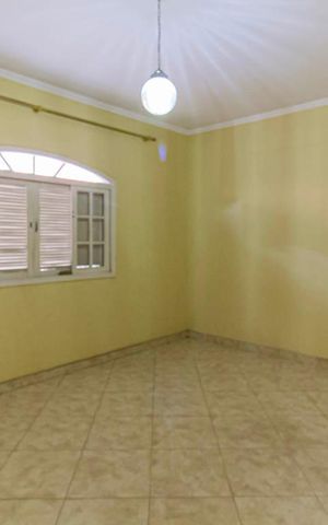 Casa à venda com 224m², 3 quartos e 3 vagas Casa à venda com 224m², 3 quartos e 3 vagasQuarto 3