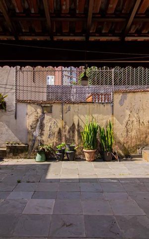 Casa à venda com 224m², 3 quartos e 3 vagas Casa à venda com 224m², 3 quartos e 3 vagasÁrea de Serviço