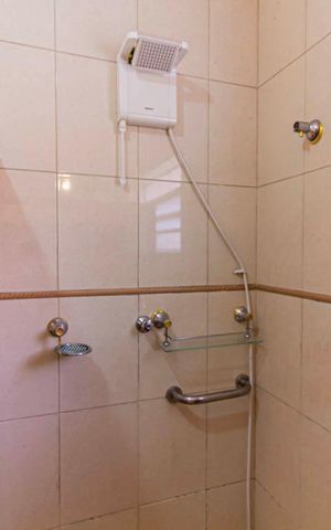 Casa à venda com 224m², 3 quartos e 3 vagas Casa à venda com 224m², 3 quartos e 3 vagasBanheiro
