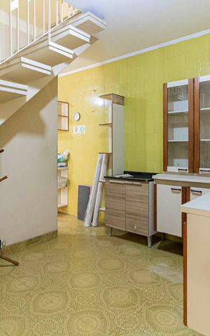 Casa à venda com 224m², 3 quartos e 3 vagas Casa à venda com 224m², 3 quartos e 3 vagasCopa