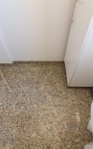 Apartamento à venda com 210m², 3 quartos e 4 vagas Apartamento à venda com 210m², 3 quartos e 4 vagasÁREA DE SERVIÇO