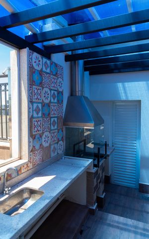 Apartamento à venda com 210m², 3 quartos e 4 vagas Apartamento à venda com 210m², 3 quartos e 4 vagasÁREA GOURMET COBERTURA