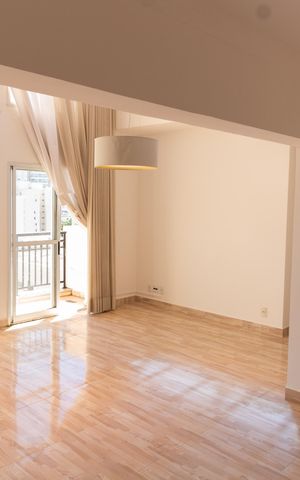 Apartamento à venda com 210m², 3 quartos e 4 vagas Apartamento à venda com 210m², 3 quartos e 4 vagasSALA