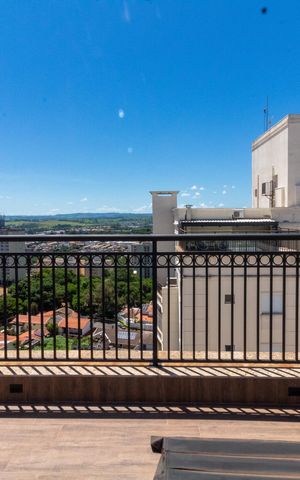 Apartamento à venda com 210m², 3 quartos e 4 vagas Apartamento à venda com 210m², 3 quartos e 4 vagasVISTA DA COBERTURA FRENTE