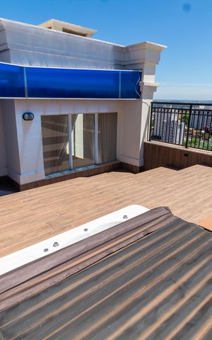 Apartamento à venda com 210m², 3 quartos e 4 vagas Apartamento à venda com 210m², 3 quartos e 4 vagasÁREA EXTERNA COBERTURA