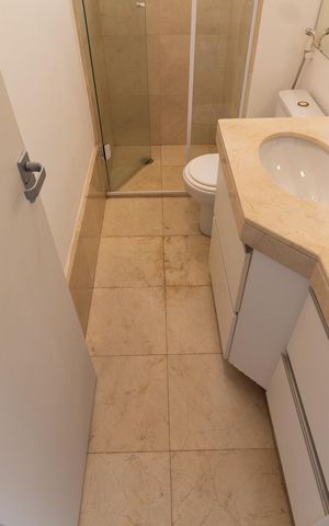 Apartamento à venda com 210m², 3 quartos e 4 vagas Apartamento à venda com 210m², 3 quartos e 4 vagasBANHEIRO SOCIAL