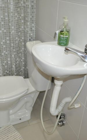 Casa de condomínio à venda com 200m², 5 quartos e 1 vagaBanheiro