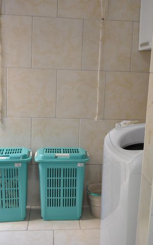 Casa de condomínio à venda com 200m², 5 quartos e 1 vagaLavanderia