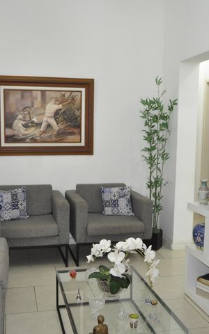 Casa de condomínio à venda com 200m², 5 quartos e 1 vagaSala