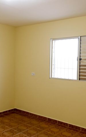 Casa à venda com 274m², 5 quartos e 2 vagas Casa à venda com 274m², 5 quartos e 2 vagasQuarto 5