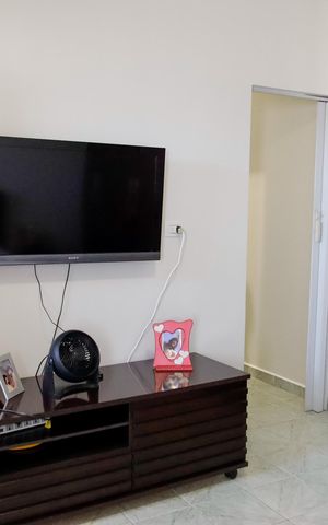 Casa à venda com 274m², 5 quartos e 2 vagas Casa à venda com 274m², 5 quartos e 2 vagasQuarto 3