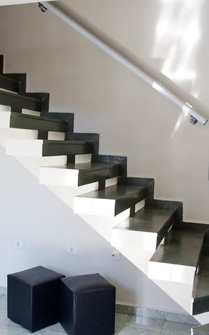 Casa à venda com 274m², 5 quartos e 2 vagas Casa à venda com 274m², 5 quartos e 2 vagasSala 1