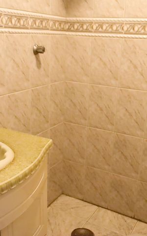 Casa à venda com 274m², 5 quartos e 2 vagas Casa à venda com 274m², 5 quartos e 2 vagasBanheiro 3