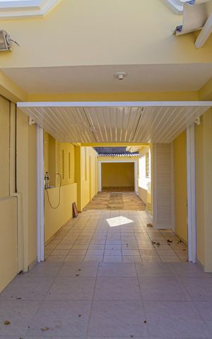 Casa à venda com 150m², 3 quartos e 3 vagas Casa à venda com 150m², 3 quartos e 3 vagasQuintal