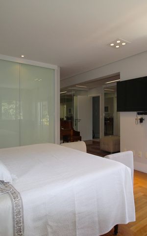 Apartamento à venda com 280m², 3 quartos e 4 vagasQuarto 3 - Suíte