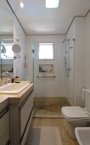 Apartamento à venda com 280m², 3 quartos e 4 vagasBanheiro da Suíte 3