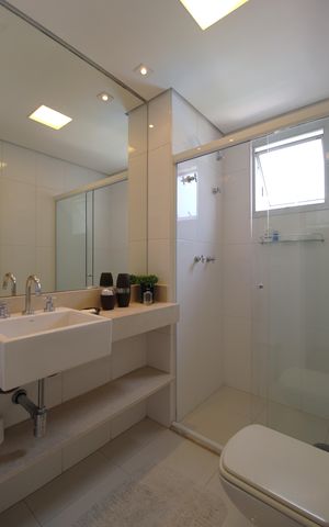Apartamento à venda com 280m², 3 quartos e 4 vagasBanheiro da Suíte 1