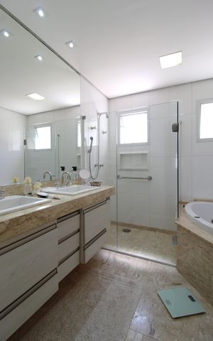 Apartamento à venda com 280m², 3 quartos e 4 vagasBanheiro da Suíte 3