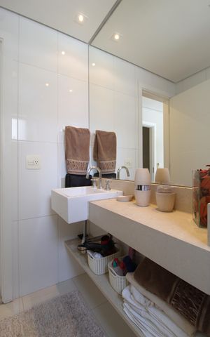 Apartamento à venda com 280m², 3 quartos e 4 vagasBanheiro da Suíte 2