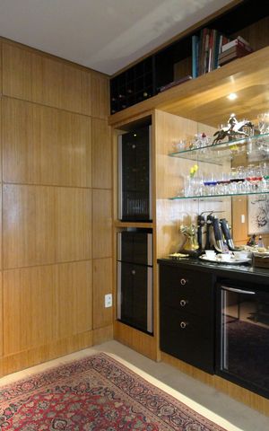 Apartamento à venda com 280m², 3 quartos e 4 vagasBar
