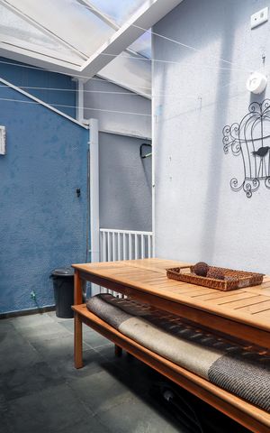 Casa à venda com 145m², 3 quartos e 3 vagasÁrea externa