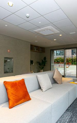 Studio para alugar com 25m², 1 quarto e sem vaga Studio para alugar com 25m², 1 quarto e sem vagaCondomínio - Salão de Festas