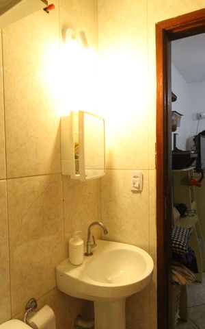 Casa para alugar com 80m², 2 quartos e 1 vagaBanheiro da suíte