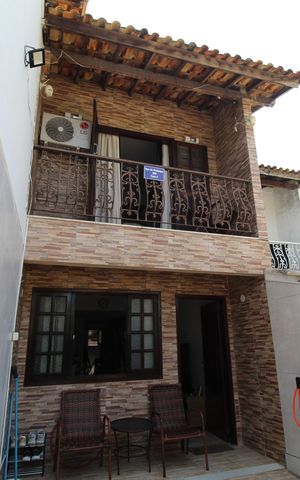 Casa para alugar com 80m², 2 quartos e 1 vagaFachada interna