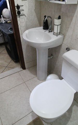 Casa para alugar com 80m², 2 quartos e 1 vagaBanheiro da suíte