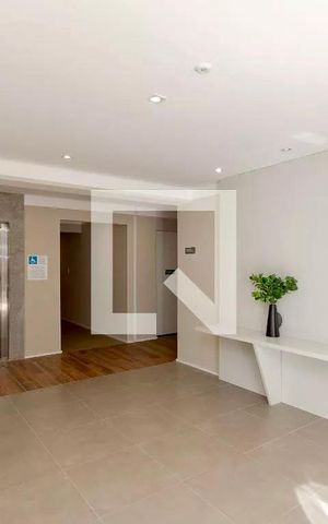 Apartamento à venda com 28m², 1 quarto e sem vaga Apartamento à venda com 28m², 1 quarto e sem vagaHall Social Bloco