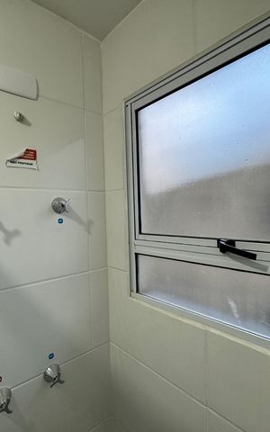 Apartamento à venda com 45m², 2 quartos e 2 vagas Apartamento à venda com 45m², 2 quartos e 2 vagasBanheiro